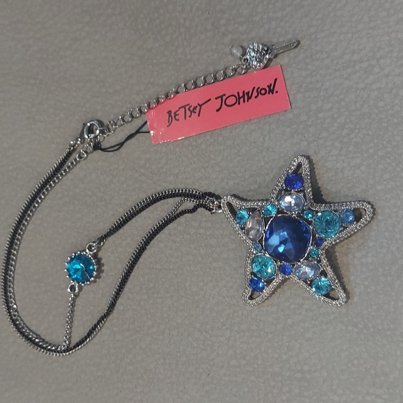 NWT Betsey Johnson STARFISH STATEMENT NECKLACE - Picture 3 of 6